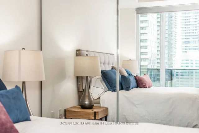 Additional image 11 of 330 Richmond St Unit 2116