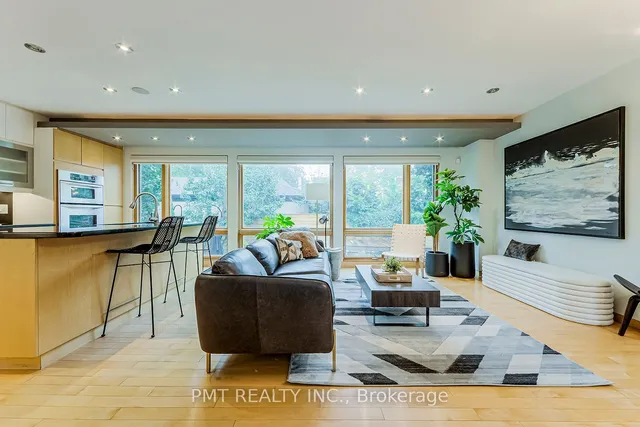 Additional image 14 of 19 Clarendon Ave