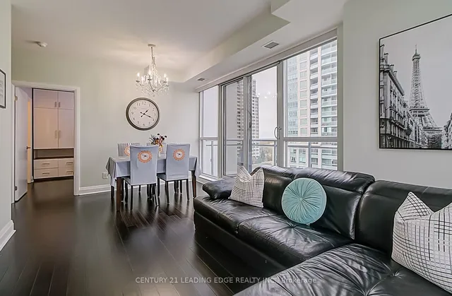 Additional image 19 of 17 Kenaston Gdns Unit 805