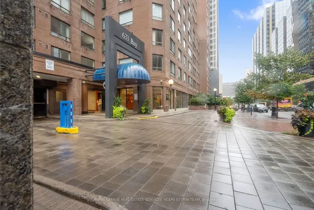 Additional image 2 of 633 Bay St Unit 807