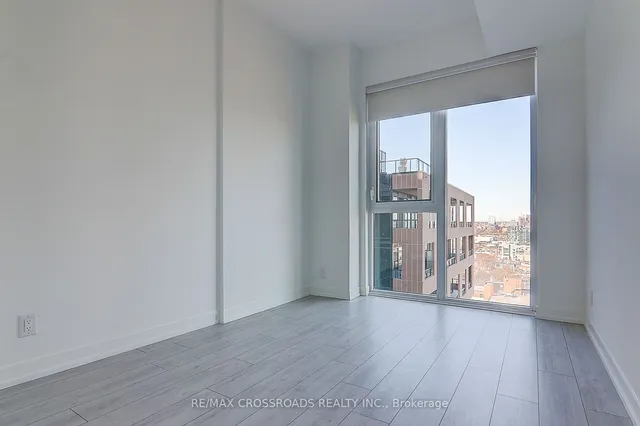 Additional image 19 of 270 Dufferin St Unit LPH3