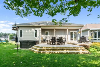 Additional image 4 of 1027 Massie Dr