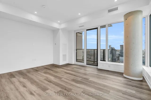 Additional image 12 of 15 Wellington St Unit 1906