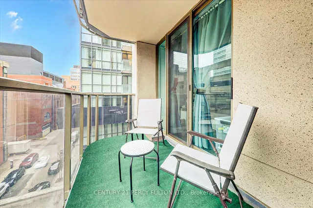 Additional image 19 of 750 Bay St Unit 709