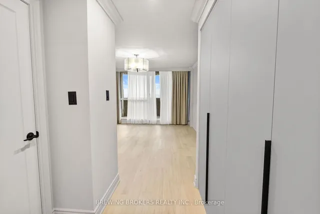 Additional image 35 of 85 Skymark Dr Unit 1805
