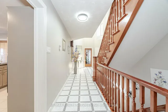 Additional image 10 of 41 Jadestone Crt