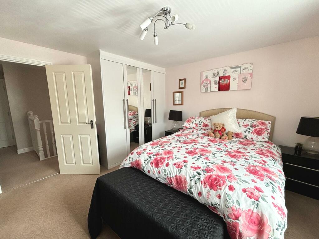 Additional image 10 of Fowen Close, Street