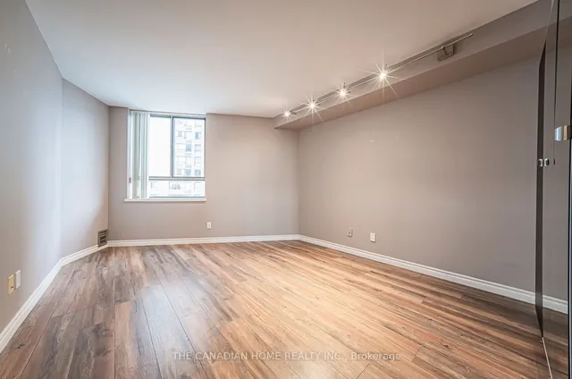 Additional image 20 of 260 Queens Quay Unit 1304