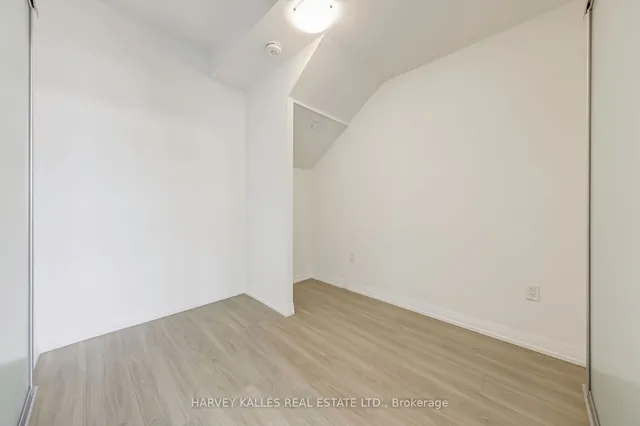 Additional image 16 of 50 Dunfield Ave Unit TH115