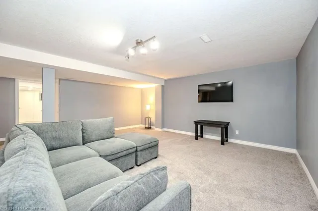 Additional image 30 of 57 Tinatawa Crt