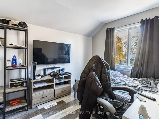 Additional image 26 of 75 Seventeenth St