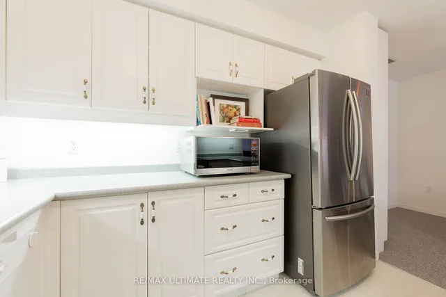 Additional image 16 of 1387 Bayview Ave Unit 402