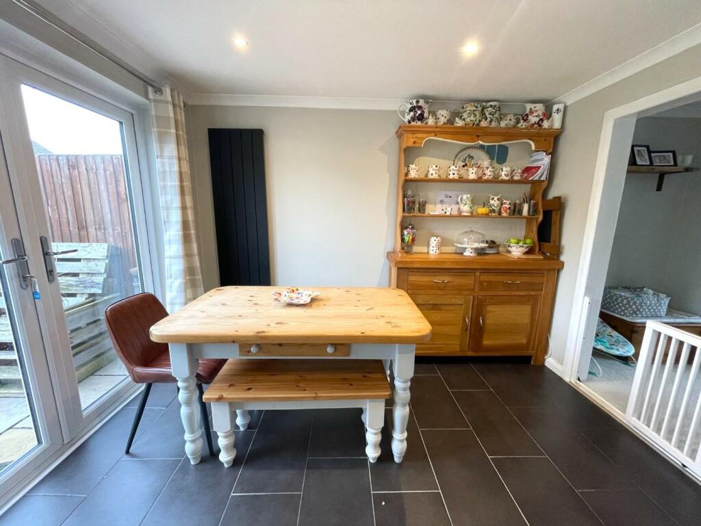 Additional image 4 of Willow Road, Street