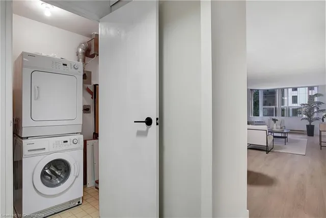 Additional image 32 of 55 Green Valley Dr Unit 411