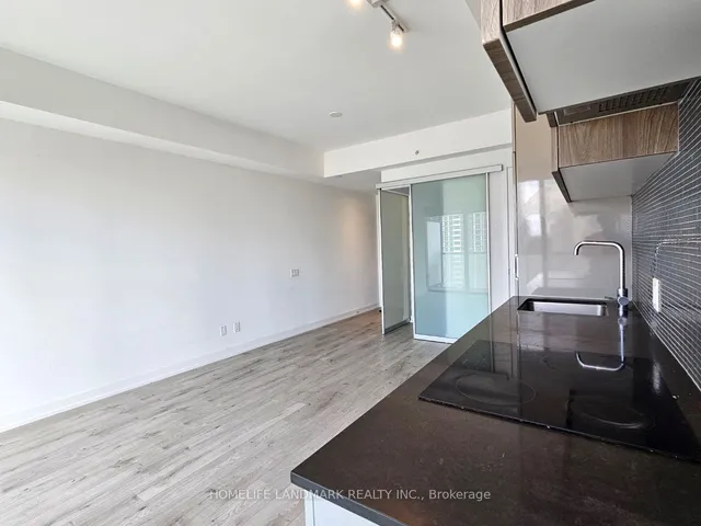 Additional image 9 of 161 Roehampton Ave Unit 1502