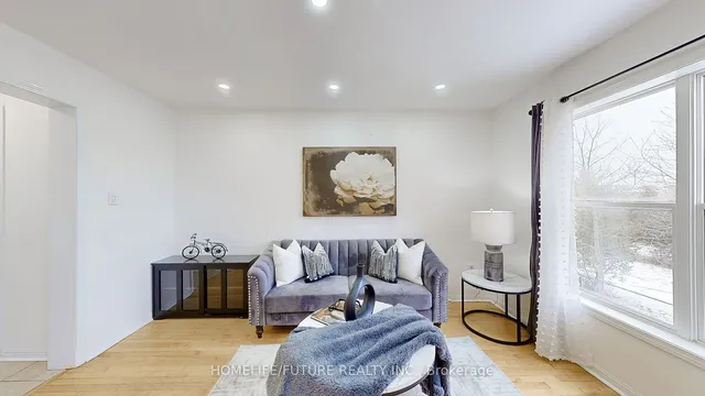 Additional image 10 of 16 Reindeer Dr