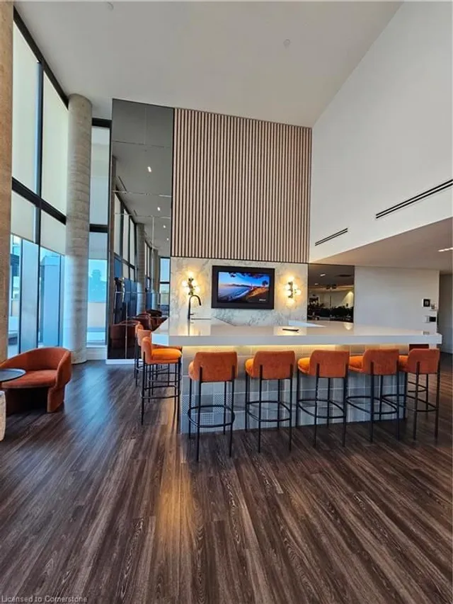 Additional image 4 of 5 Wellington St Unit 406