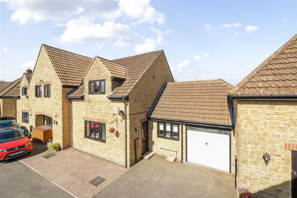 Additional image 9 of Halletts Orchard, Tintinhull, Yeovil