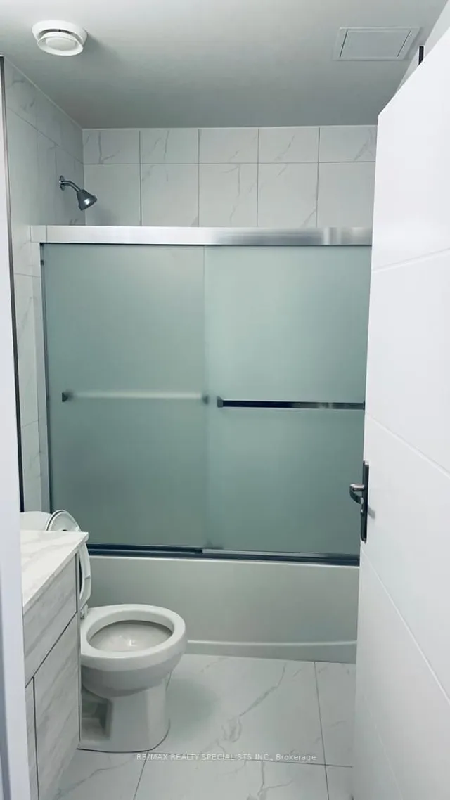 Additional image 3 of 60 Frederick St Unit 2002