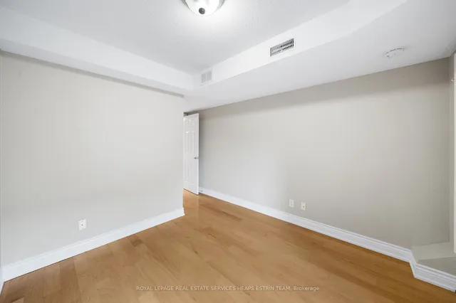 12 Brian Peck Cres Unit 101