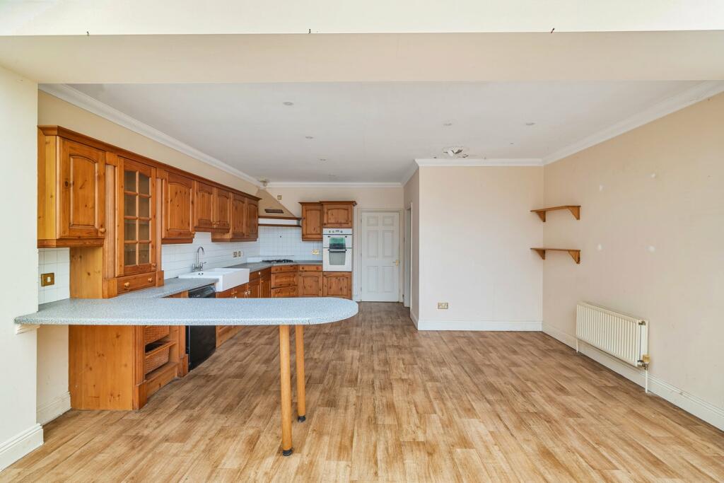 Additional image 5 of Priorygate Court, Castle Cary, BA7