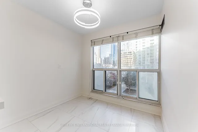 Additional image 17 of 18 Hollywood Ave Unit 401