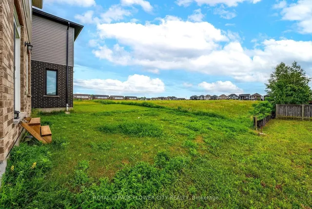 Additional image 27 of 52 Monarch Woods Dr