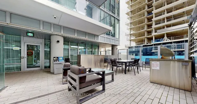 Additional image 10 of 195 Redpath Ave Unit 702