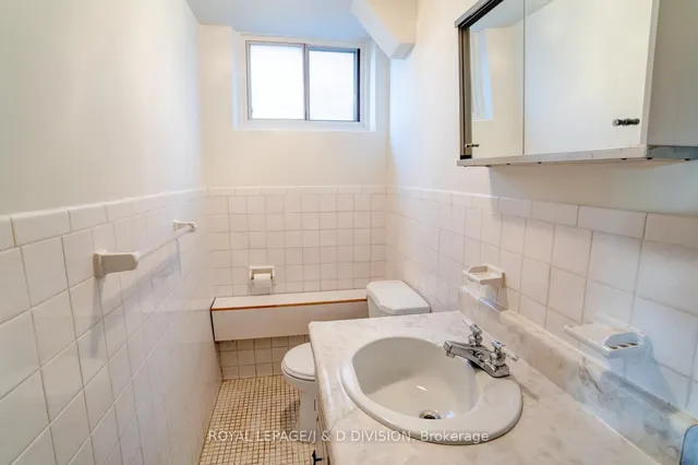 Additional image 33 of 906 Kennedy Rd