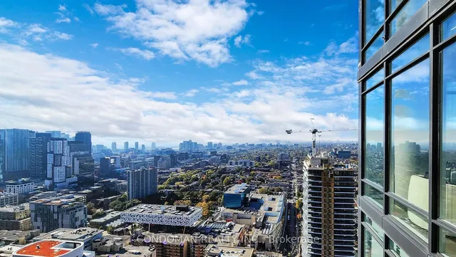 Additional image 20 of 488 University Ave Unit 3110