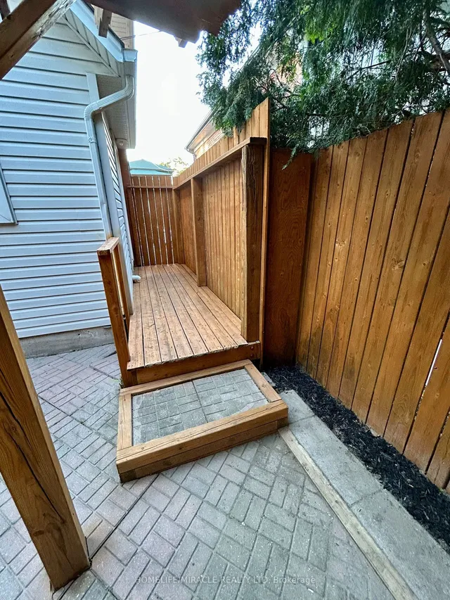 Additional image 20 of 11 Shanley St