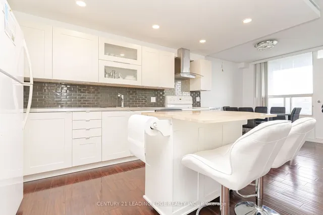 Additional image 15 of 10 Edgecliff Gfwy Unit PH04