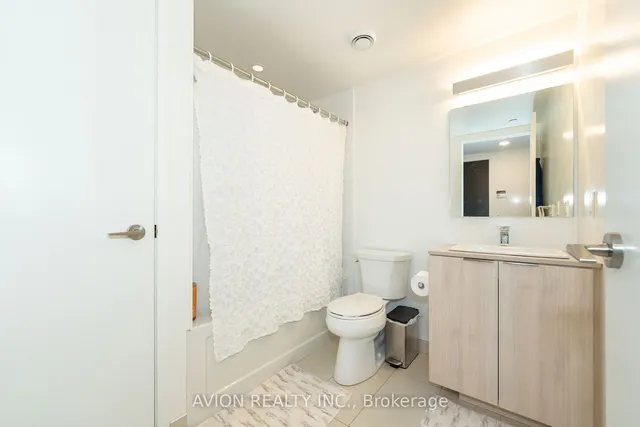 Additional image 13 of 501 yonge St Unit 1112