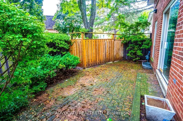 Additional image 36 of 16 Rollscourt Dr