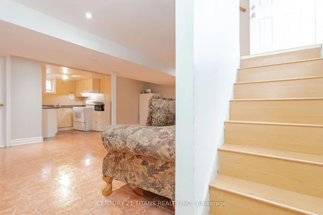 Additional image 13 of 15 Merrian Rd