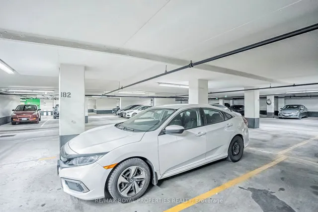 Additional image 40 of 8 Lee Centre Dr Unit Ph208