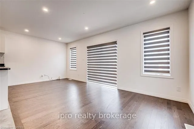 Additional image 12 of 11 SHEDROW Pl