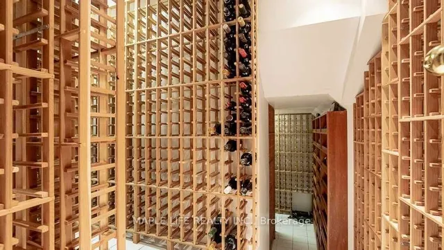 Additional image 31 of 11 Dewbourne Ave