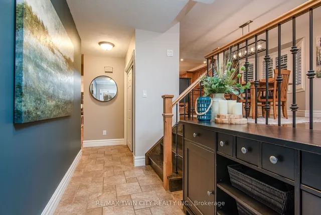 Additional image 5 of 33 Woodview Cres