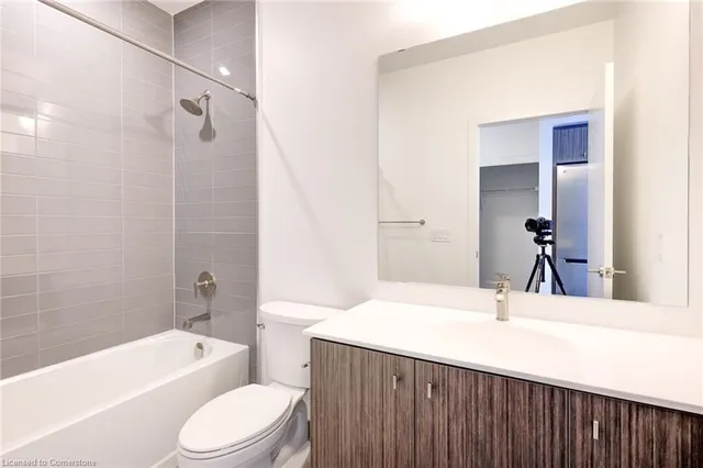 Additional image 8 of 15 Wellington St Unit 303