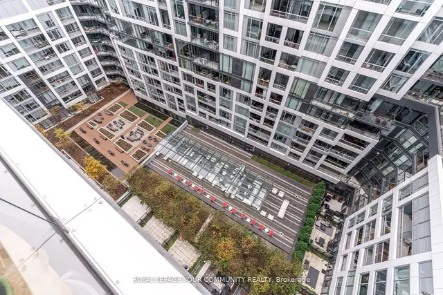 Additional image 17 of 27 Bathurst St Unit 1516