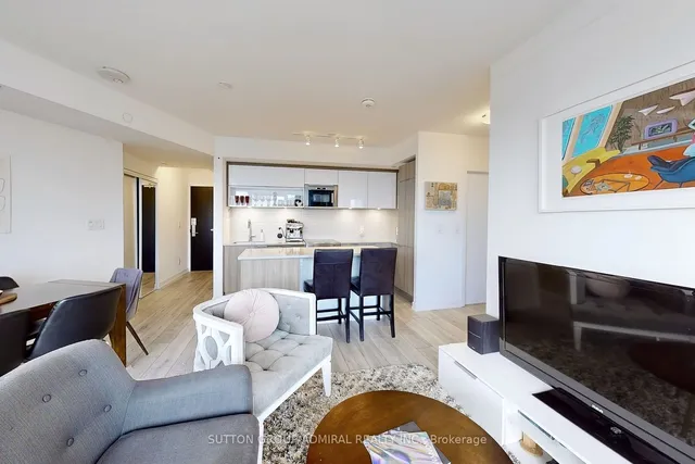 Additional image 11 of 159 Wellesley St Unit 3101