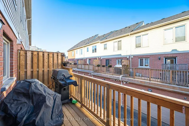 Additional image 31 of 3062 Lake Shore Blvd Unit 7
