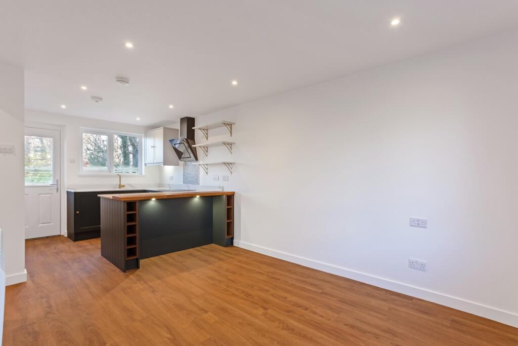 Additional image 7 of Middle Stoke Bath BA2