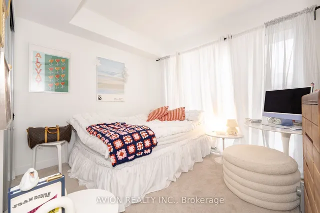 Additional image 10 of 501 yonge St Unit 1112