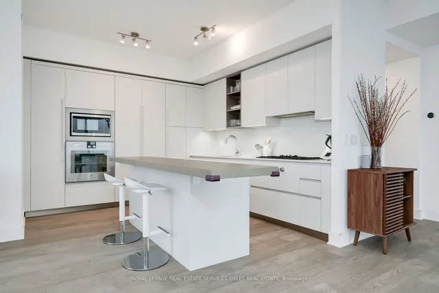 Additional image 9 of 128 Pears Ave Unit 1002