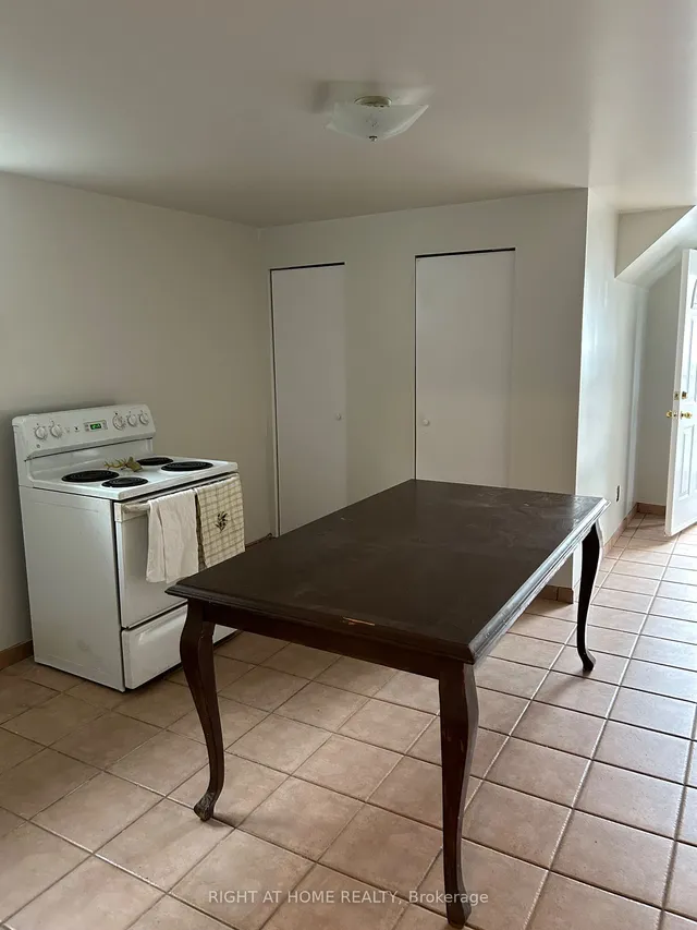 Additional image 20 of 65 Primula Cres
