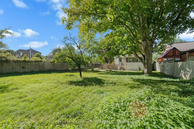 Additional image 40 of 285 BORDEN Ave