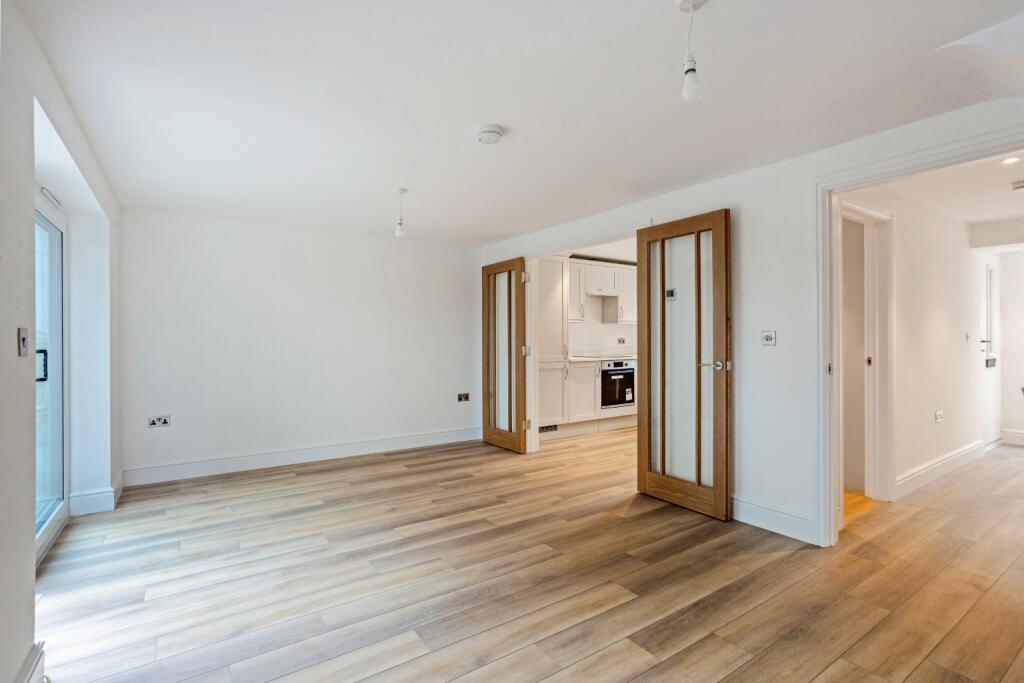 Additional image 4 of Frome, Somerset, BA11