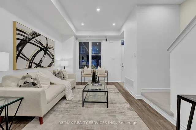 Additional image 6 of 35 Heron Park Pl Unit 12